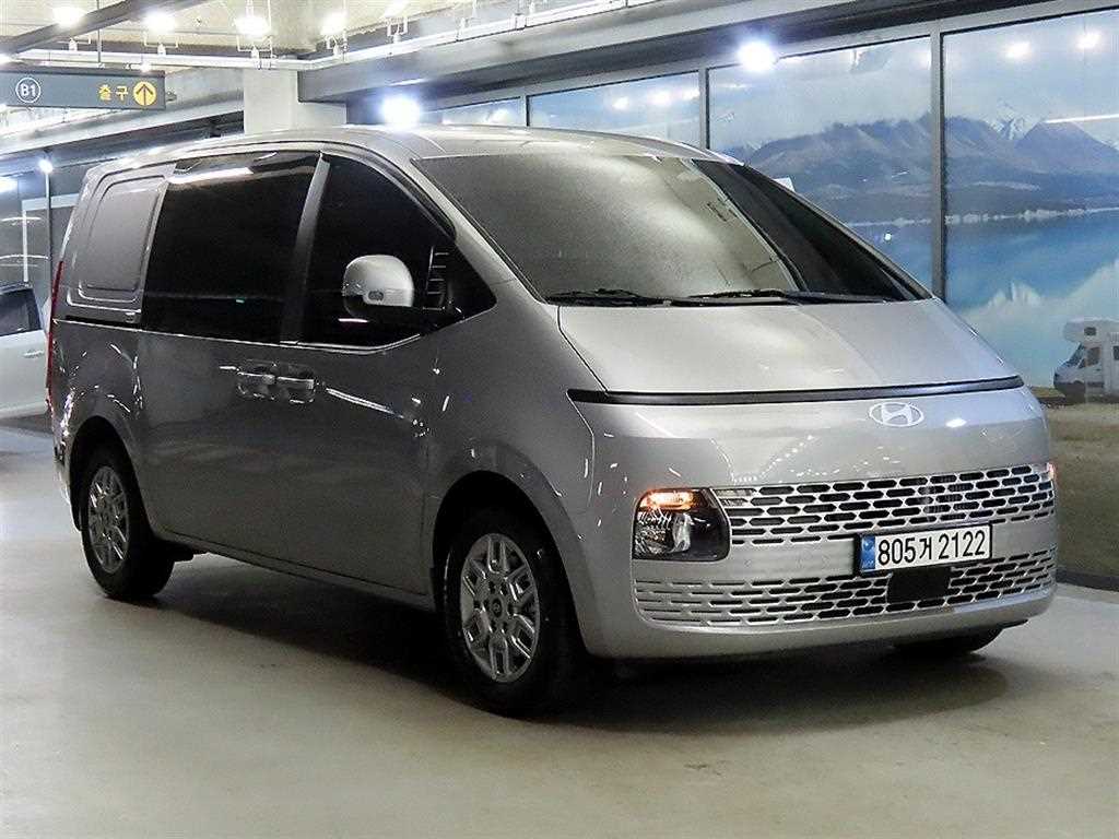 HYUNDAI Staria 2025 Plateado - Importación desde Corea - HF Imports Iquique - Foto 1