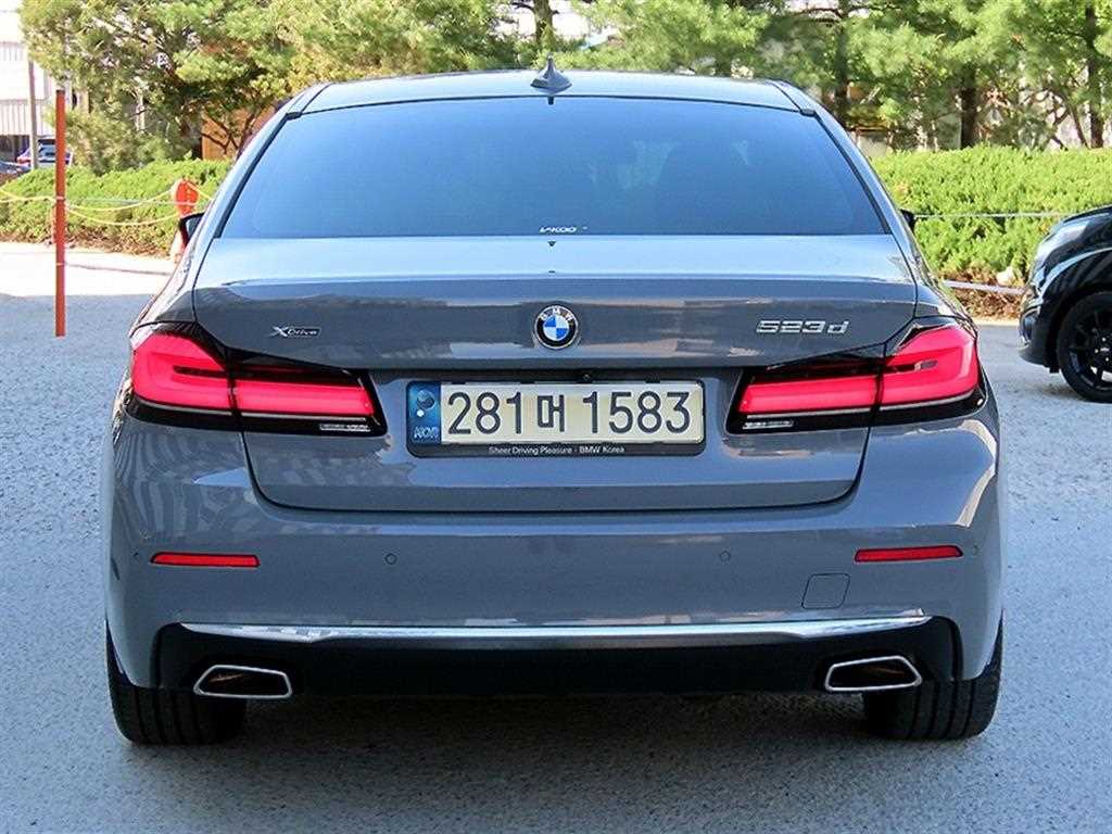 BMW 5 Series - Vista 4