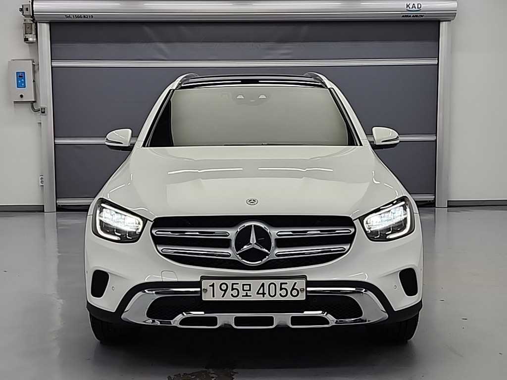 Mercedes Benz GLC Class - Vista 2