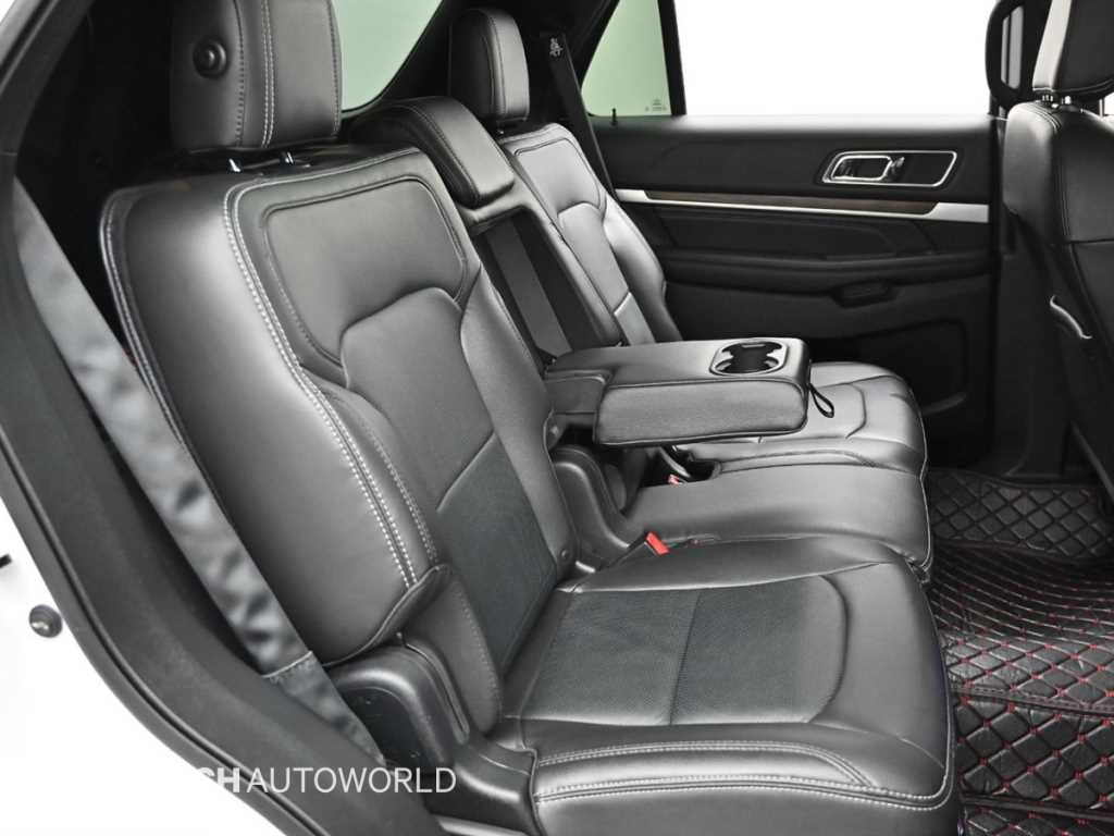 Ford Explorer - Vista 12