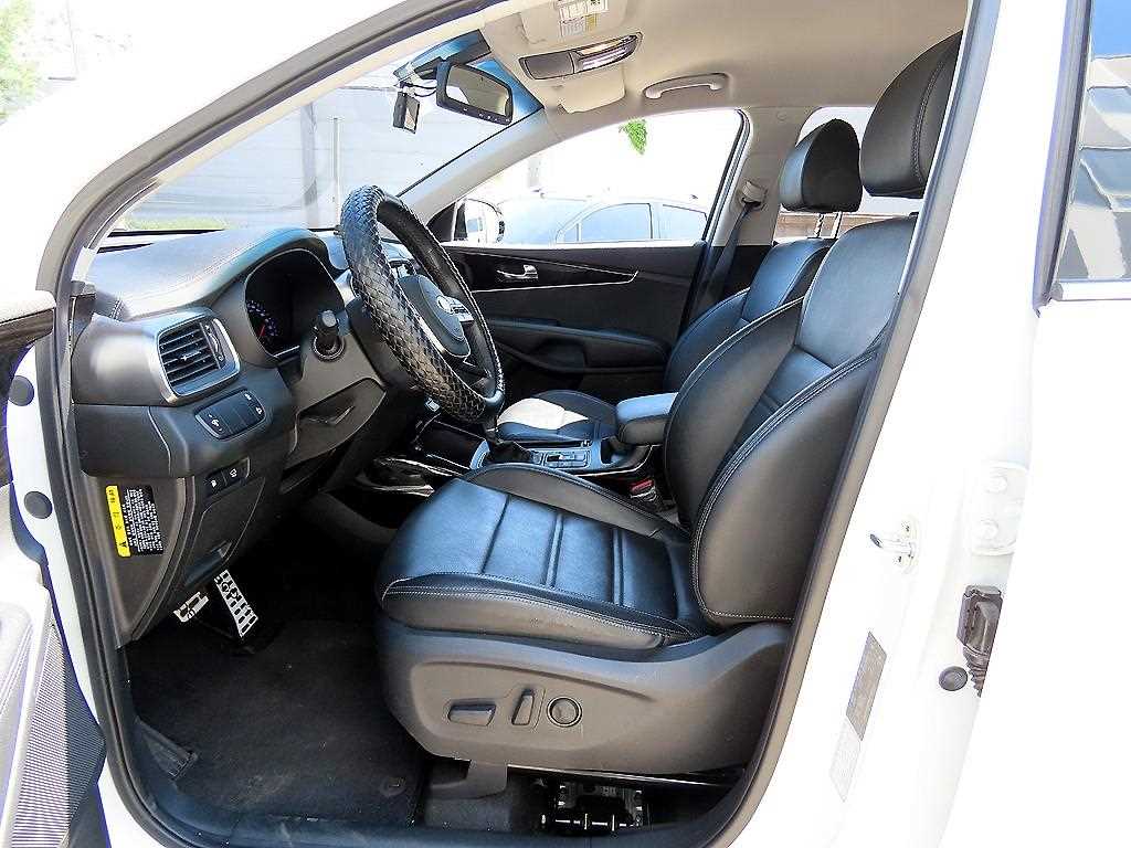 KIA Sorento - Vista 5