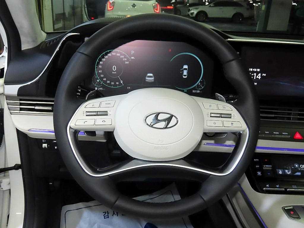 HYUNDAI Grandeur - Vista 8