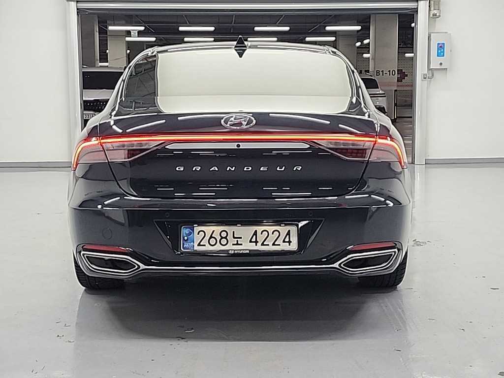 HYUNDAI Grandeur - Vista 3