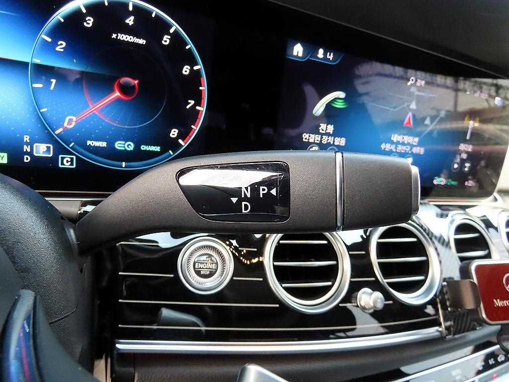 Mercedes Benz E class - Vista 11