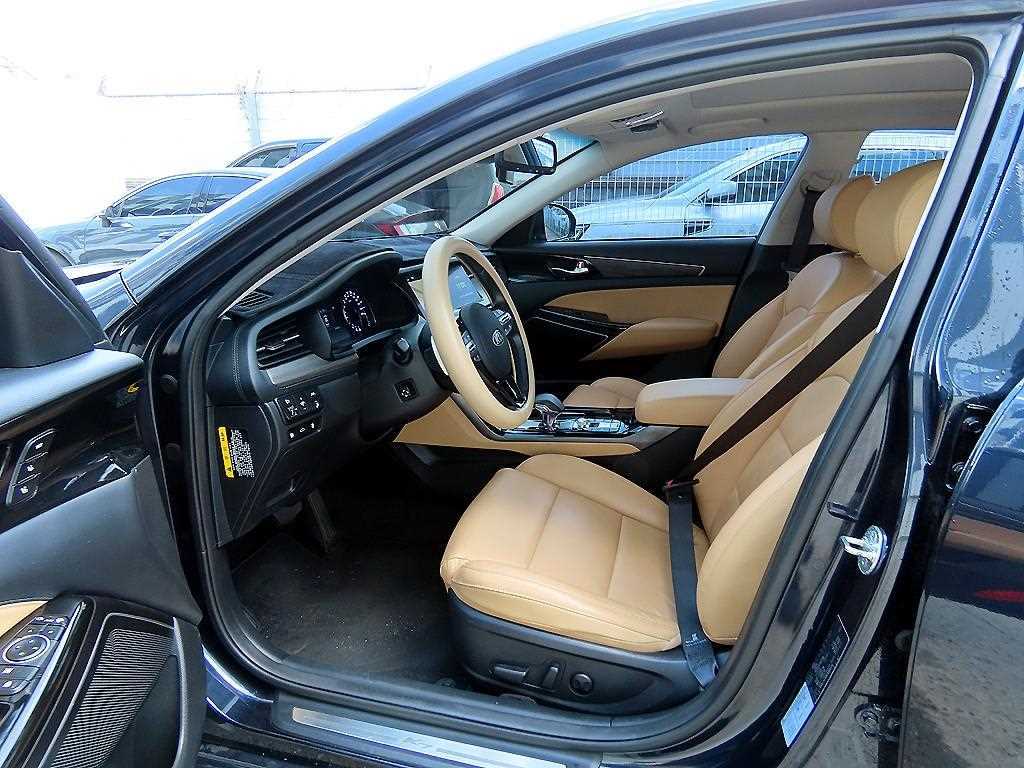 KIA K7 - Vista 5