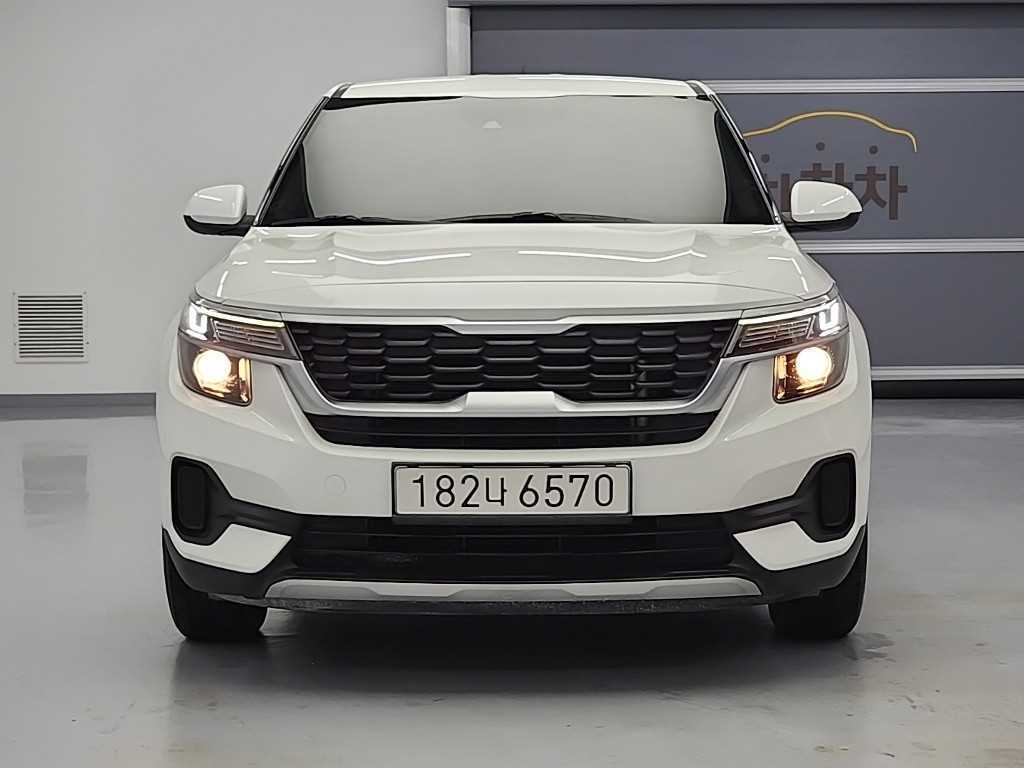 KIA Seltos - Vista 2
