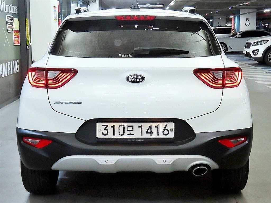 KIA Stonic - Vista 5