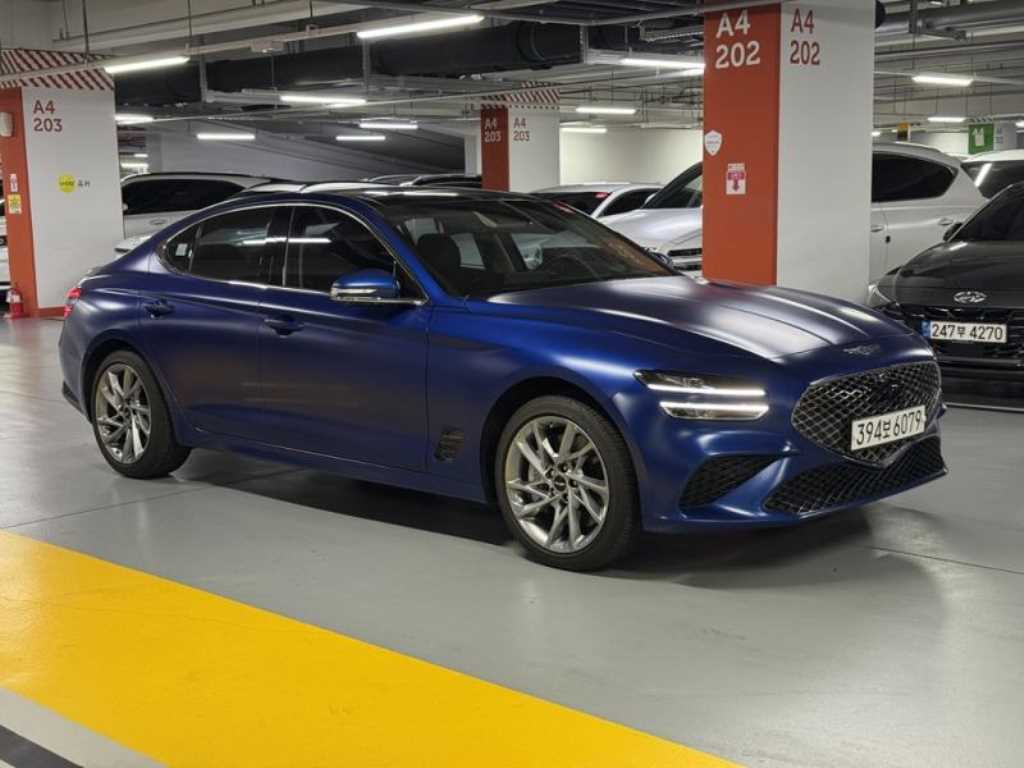 Genesis G70 - Vista 3