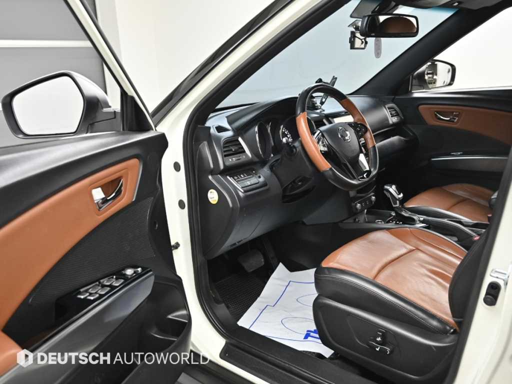 Ssangyong Tivoli - Vista 11