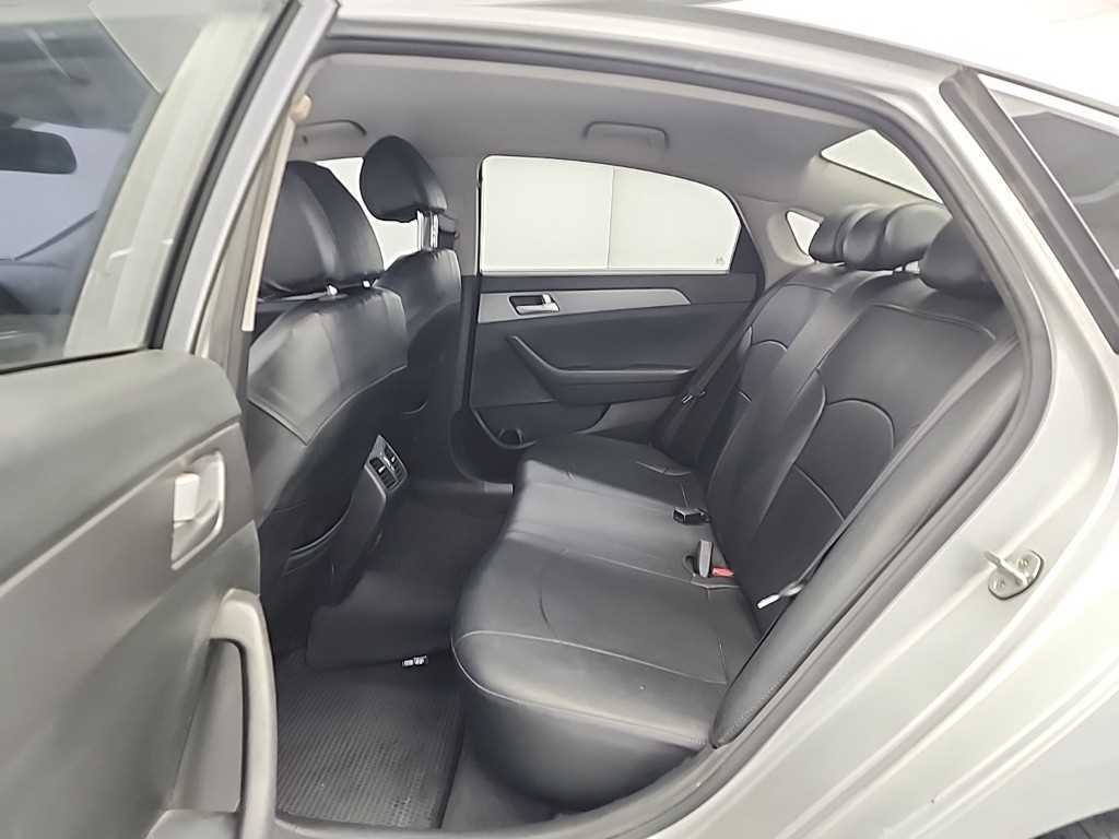 HYUNDAI Sonata - Vista 12