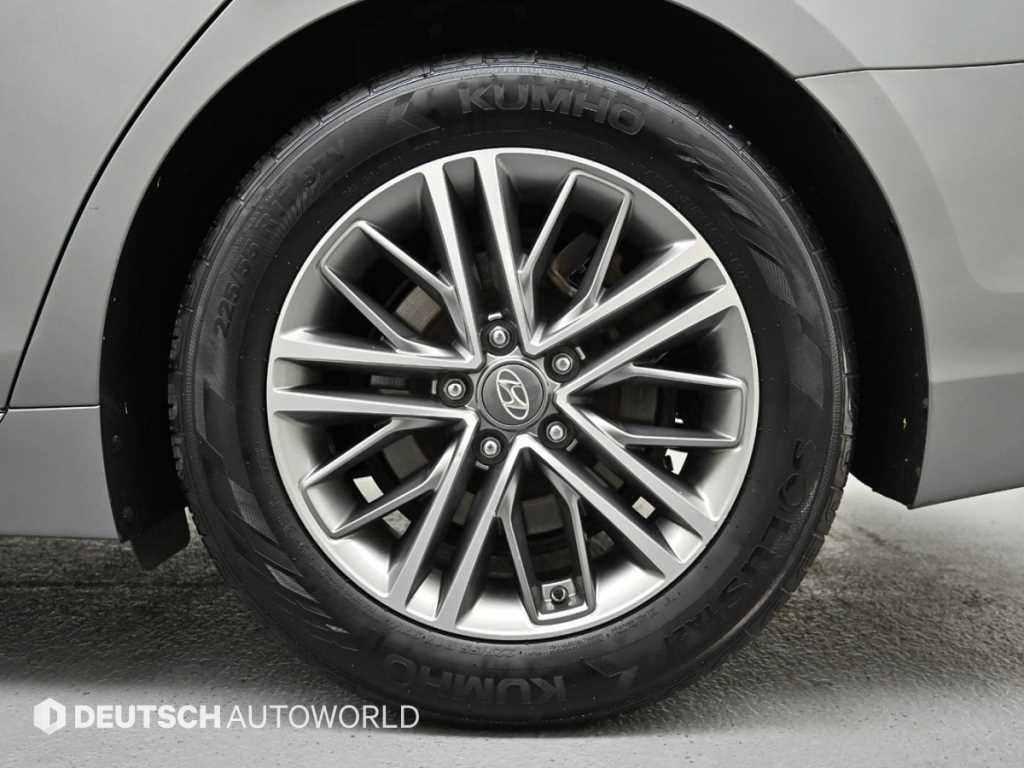 HYUNDAI Grandeur - Vista 5