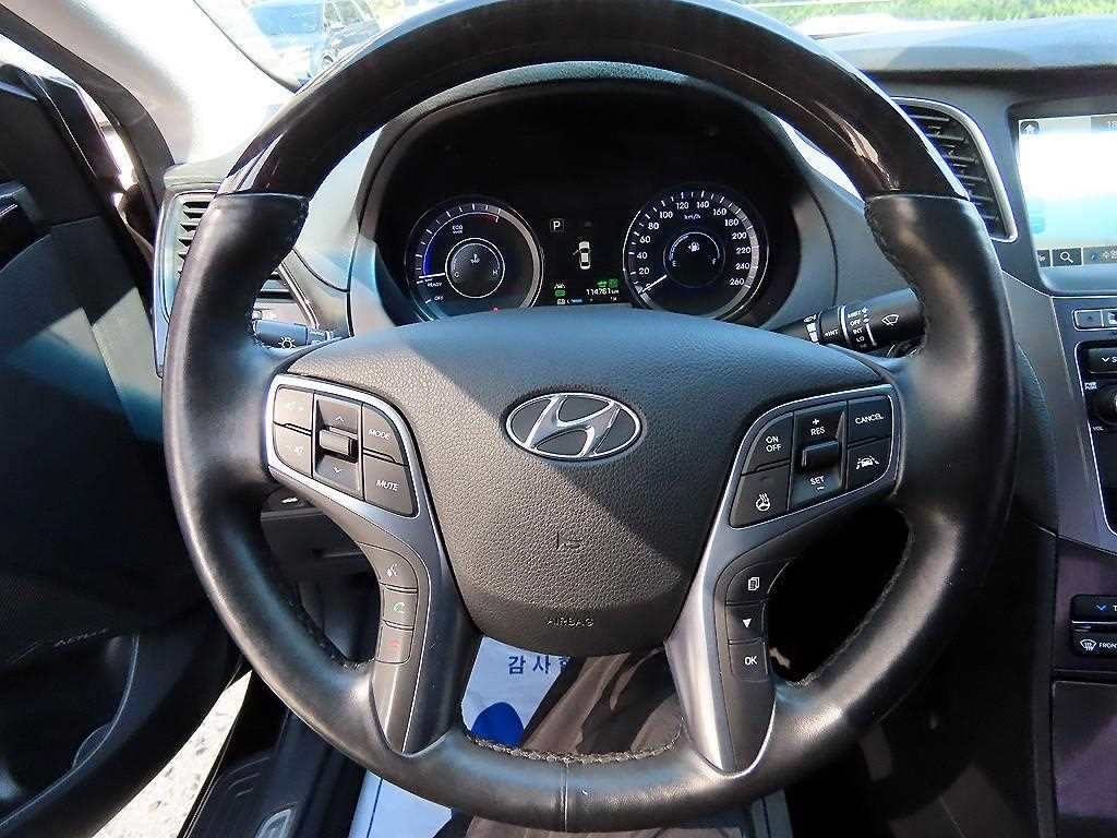 HYUNDAI Grandeur - Vista 8