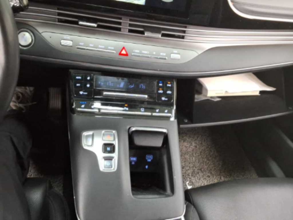 HYUNDAI Grandeur - Vista 8