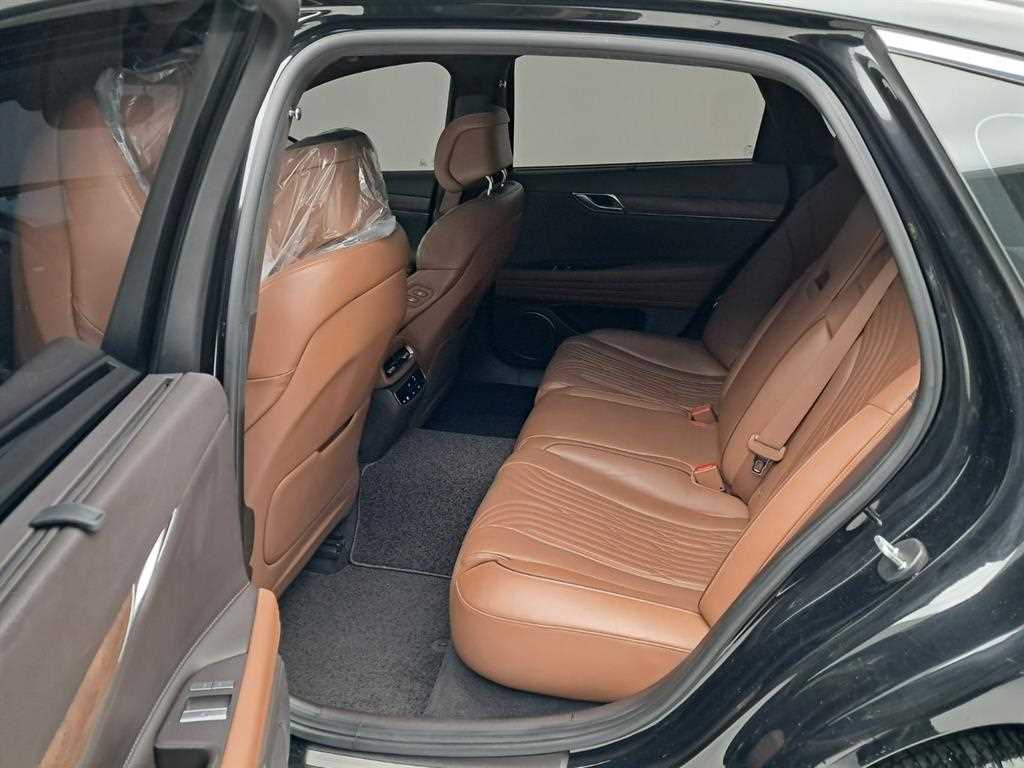 Genesis G80 - Vista 12
