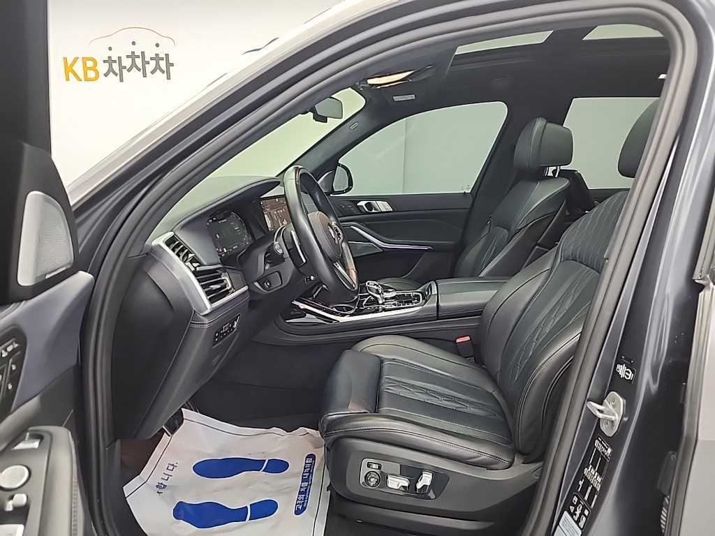 BMW X7 - Vista 11