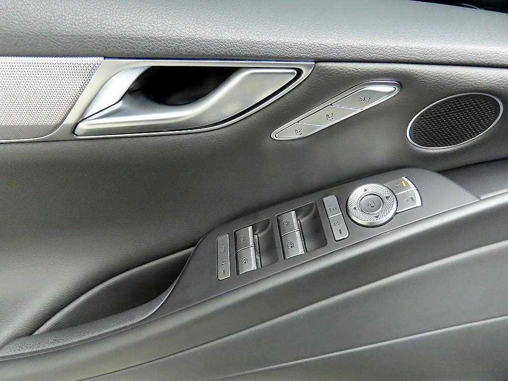 Genesis G80 - Vista 11