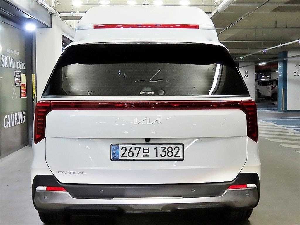 KIA Carnival - Vista 5
