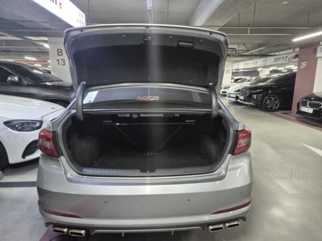 HYUNDAI Sonata - Vista 6