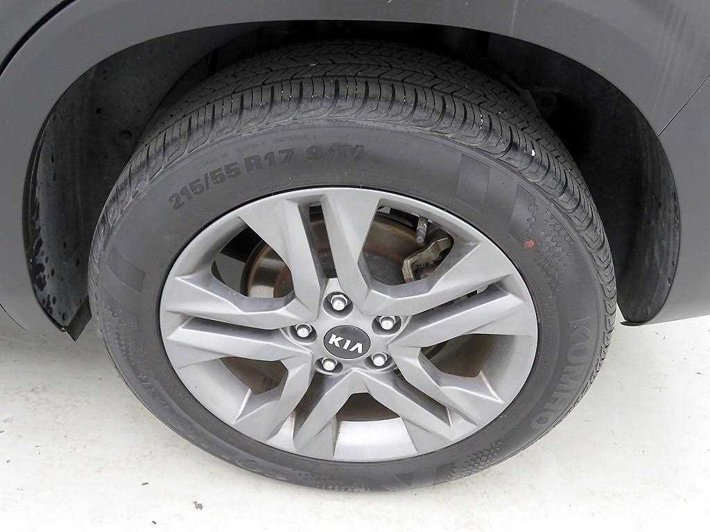 KIA Seltos 2022 Gris - Importación desde Corea - HF Imports Iquique - Foto 20