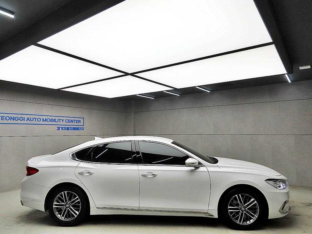 HYUNDAI Grandeur - Vista 2