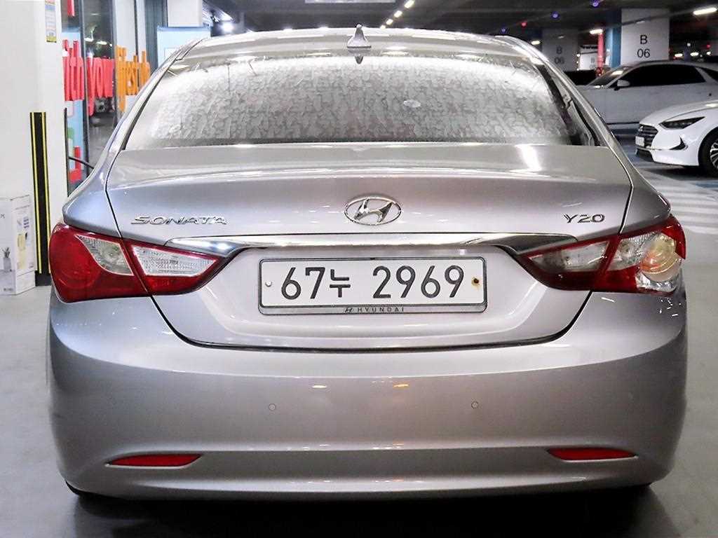 HYUNDAI Sonata - Vista 5