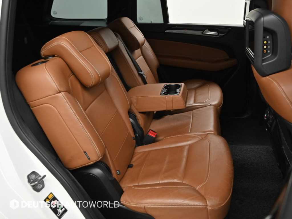 Mercedes Benz GLS Class - Vista 12