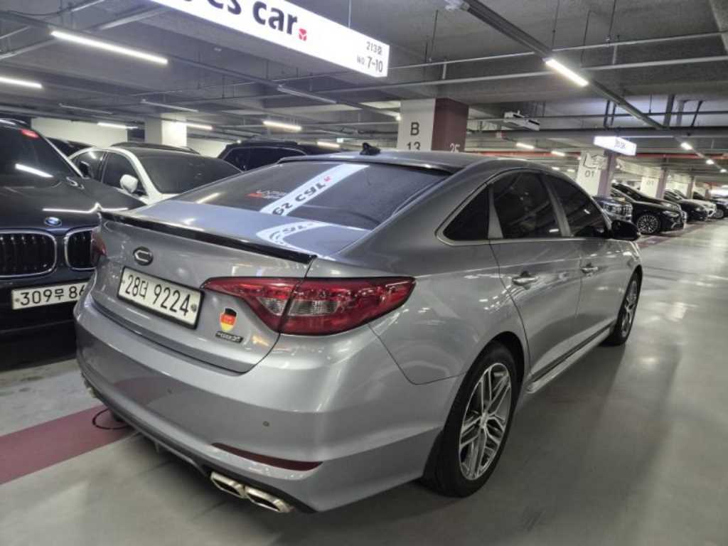 HYUNDAI Sonata - Vista 4