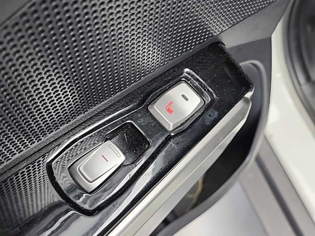 Ssangyong Tivoli - Vista 12
