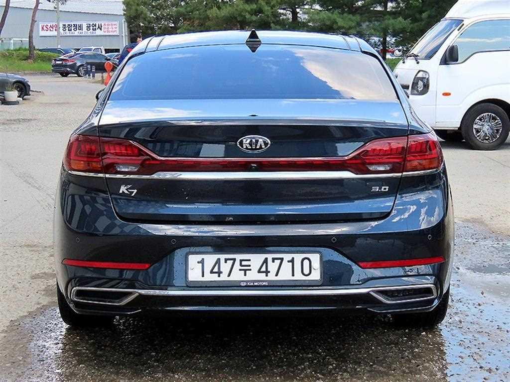 KIA K7 - Vista 4