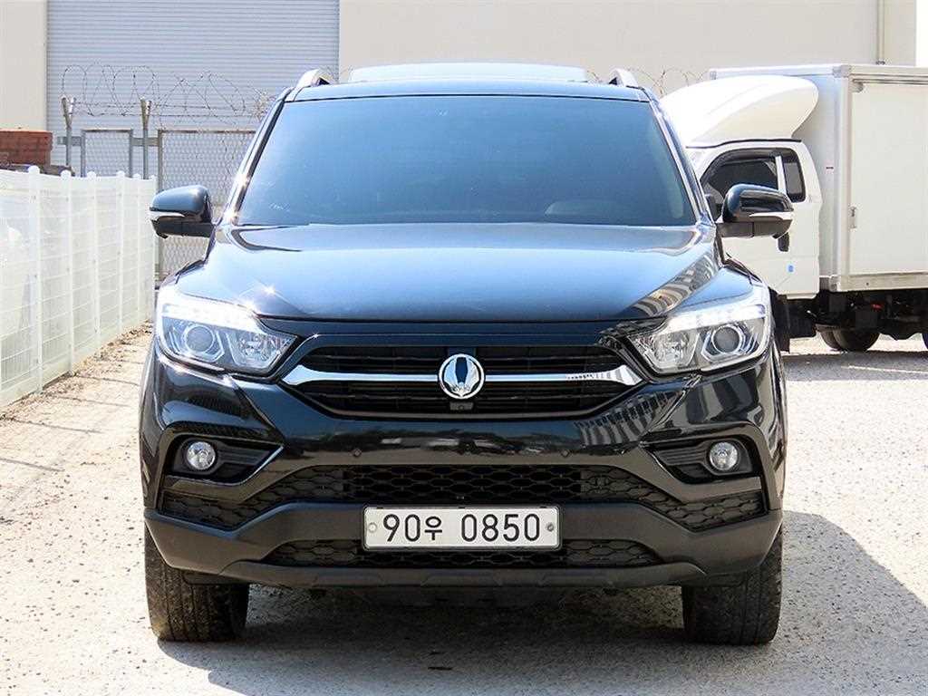 Ssangyong Rexton 2019 Negro - Importación desde Corea - HF Imports Iquique - Foto 1