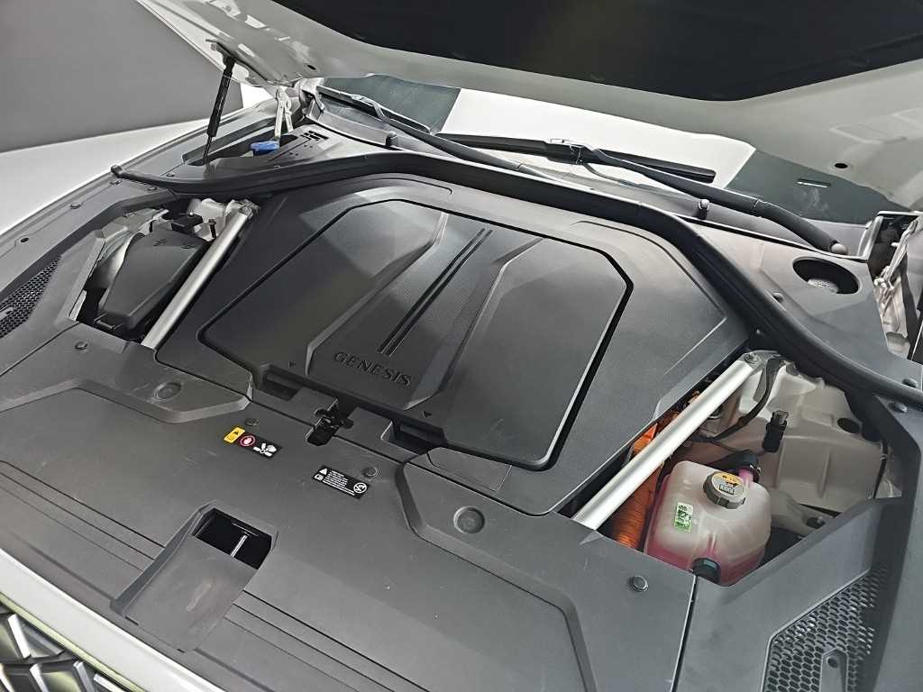 Genesis GV70 - Vista 5