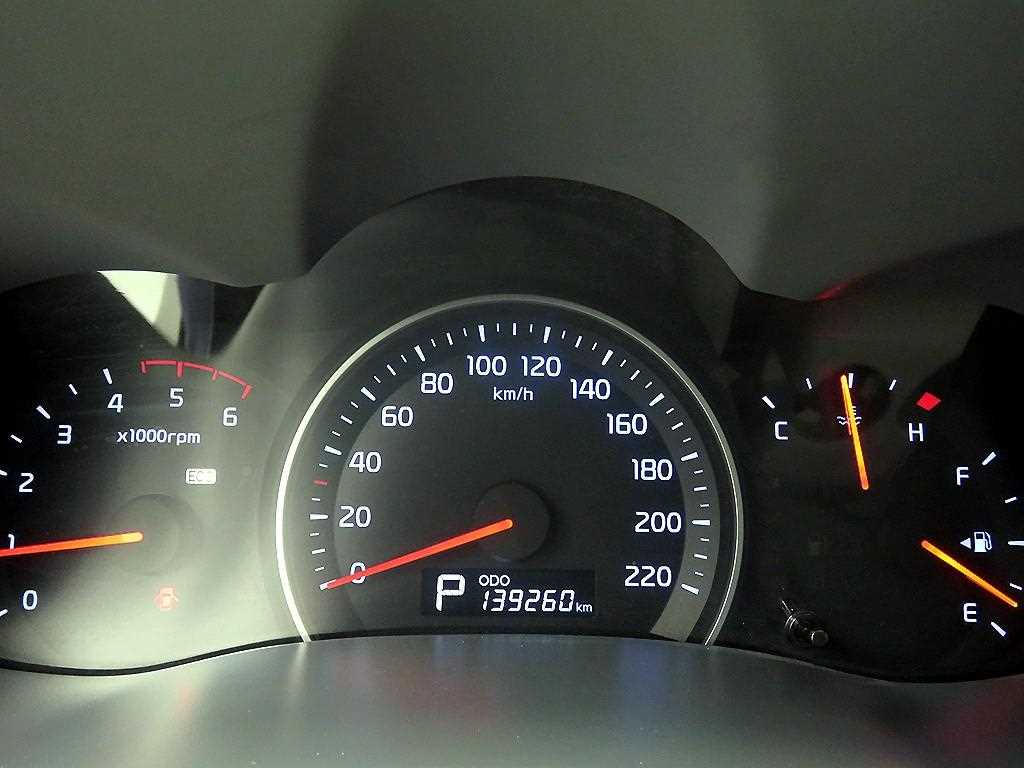 KIA Carnival 2012 Blanco - Importación desde Corea - HF Imports Iquique - Foto 13