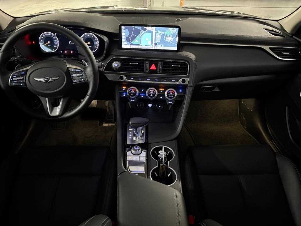 Genesis G70 - Vista 7