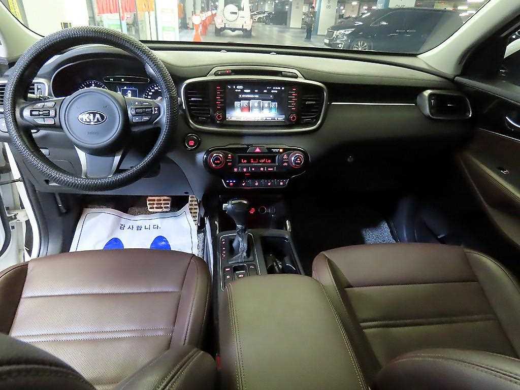 KIA Sorento - Vista 10