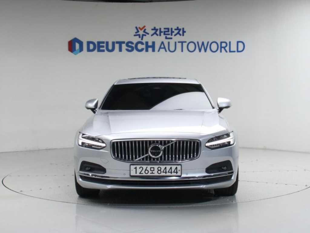 Volvo S90 - Vista 3