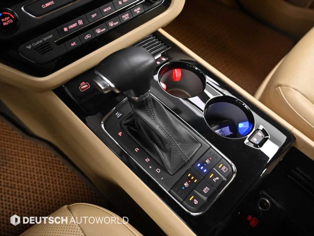 KIA Carnival - Vista 9
