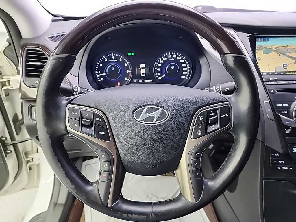 HYUNDAI Grandeur - Vista 9