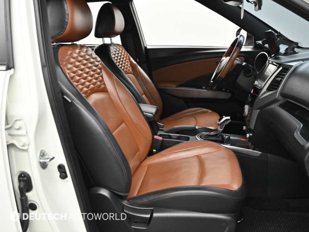 Ssangyong Tivoli - Vista 10