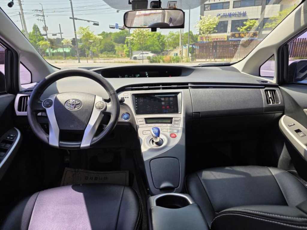 Toyota Prius 2015 - Importación desde Corea - HF Imports Iquique - Foto 13
