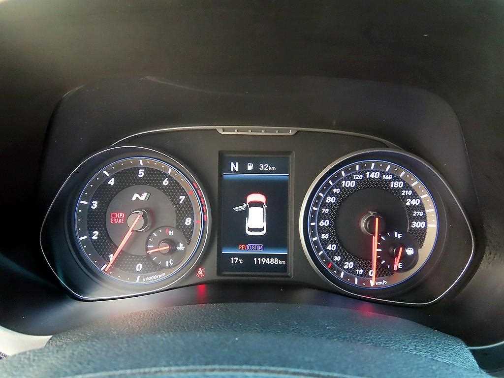 HYUNDAI Veloster - Vista 9