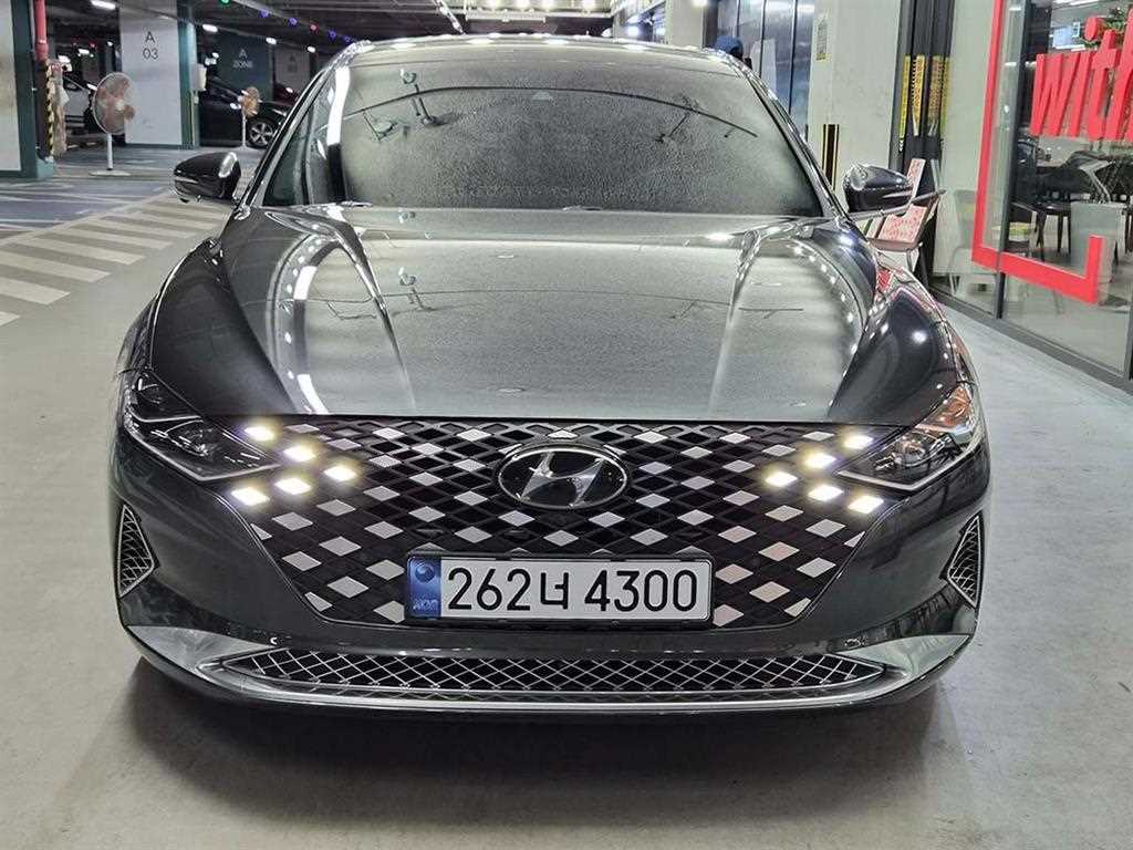 HYUNDAI Grandeur - Vista 2
