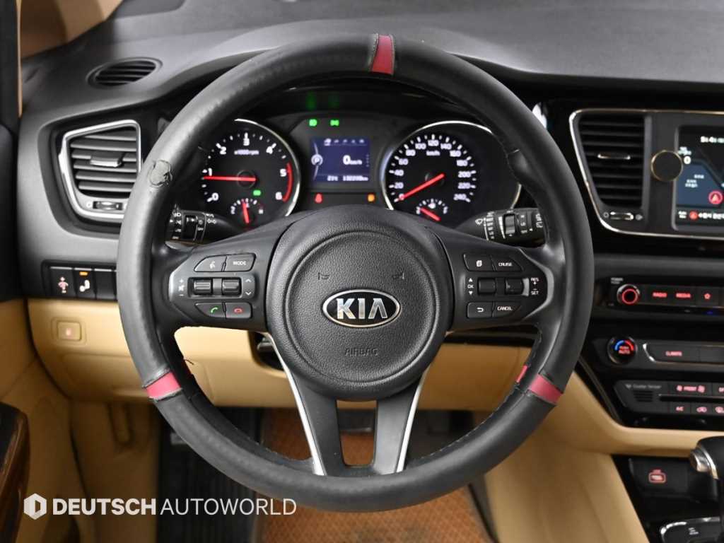 KIA Carnival 2018 - Importación desde Corea - HF Imports Iquique - Foto 13