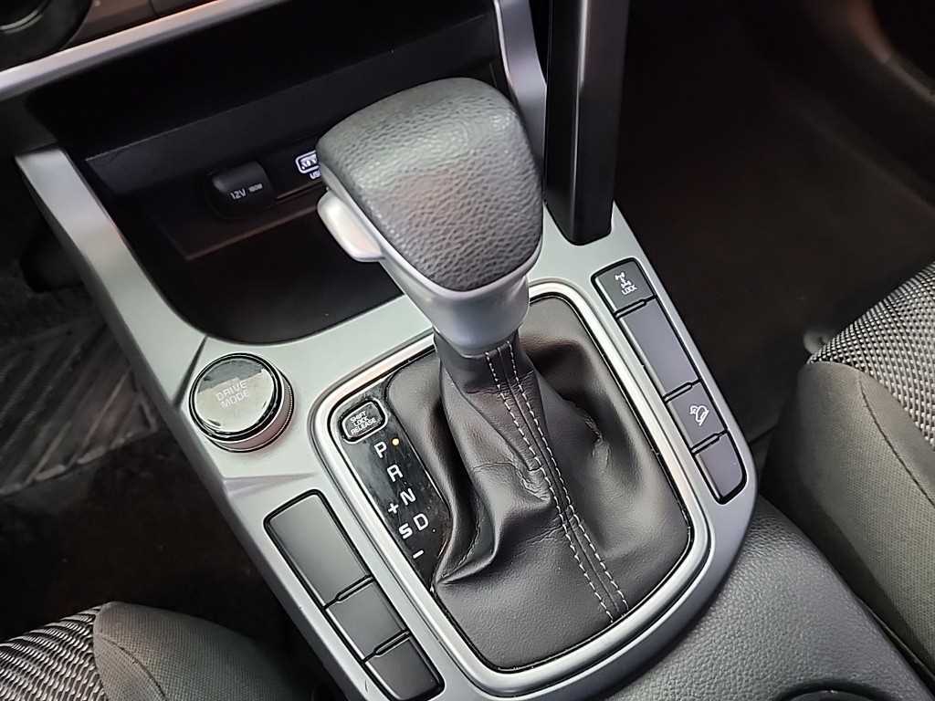 KIA Seltos - Vista 8