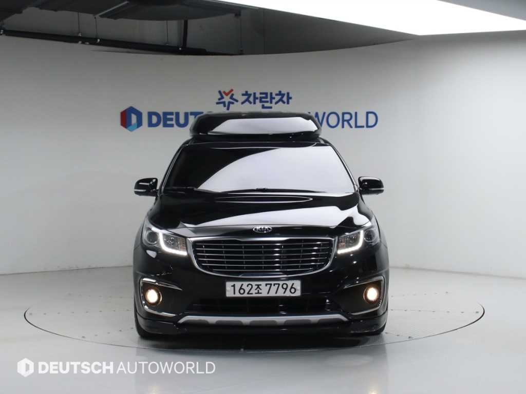 KIA Carnival - Vista 3