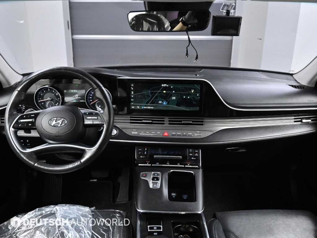 HYUNDAI Grandeur - Vista 7
