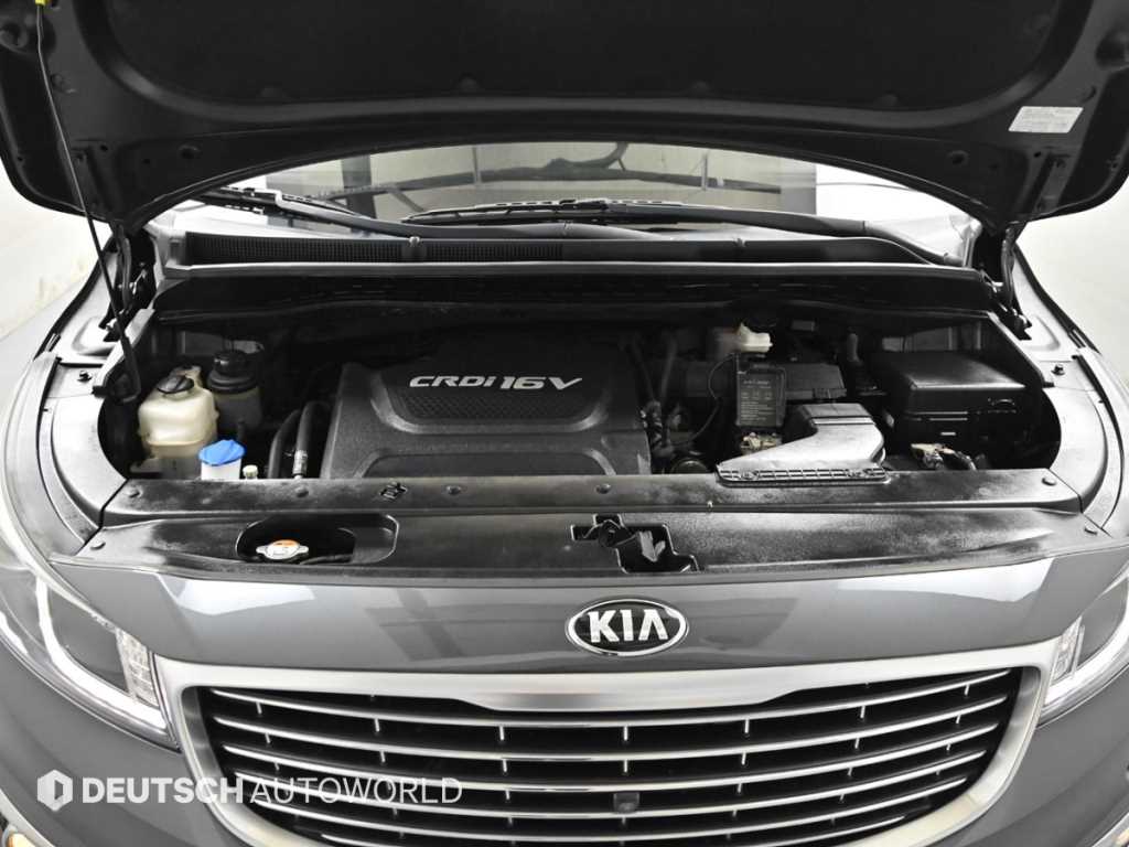 KIA Carnival - Vista 6