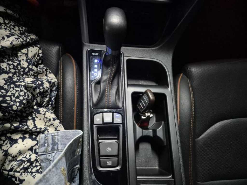 HYUNDAI Sonata - Vista 9
