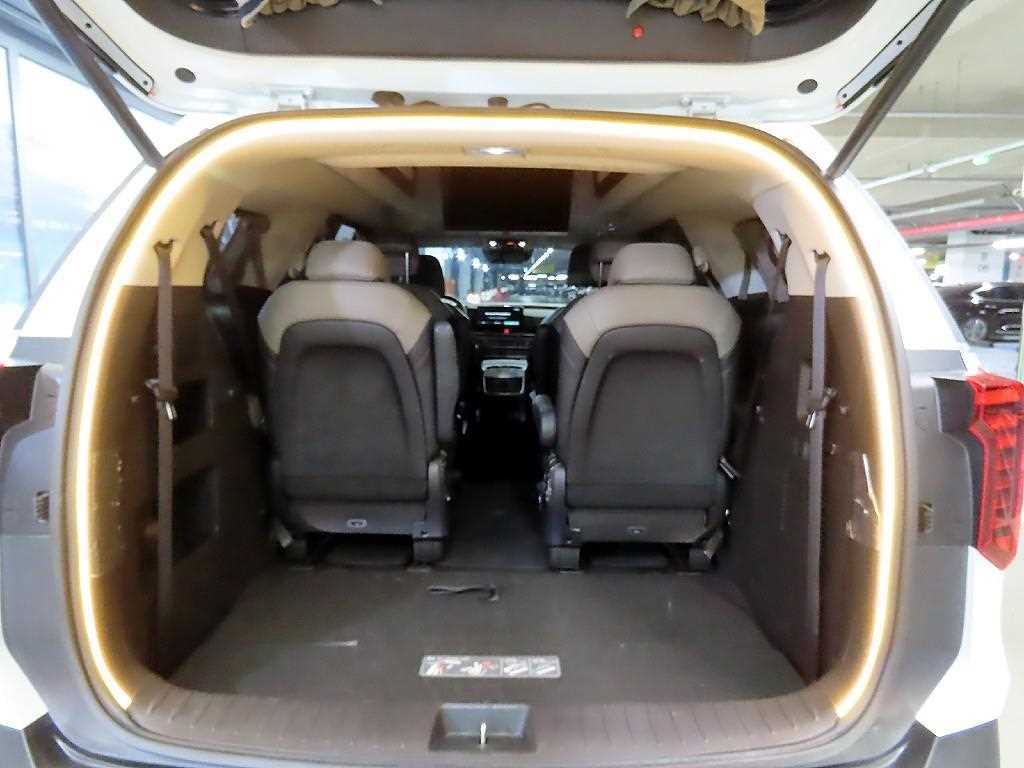 KIA Carnival 2025 Blanco - Importación desde Corea - HF Imports Iquique - Foto 16