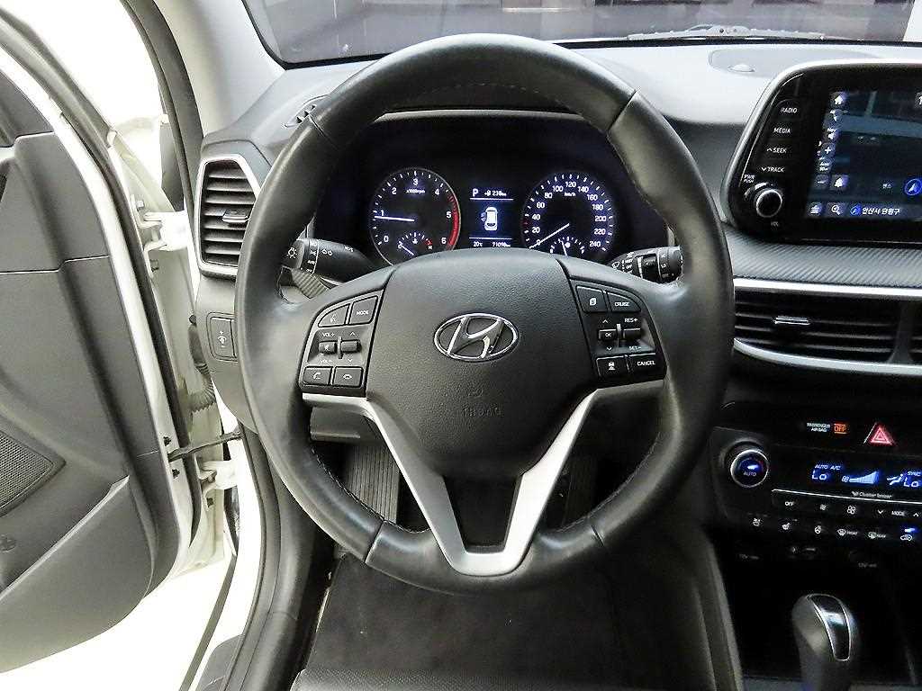 HYUNDAI Tucson - Vista 7