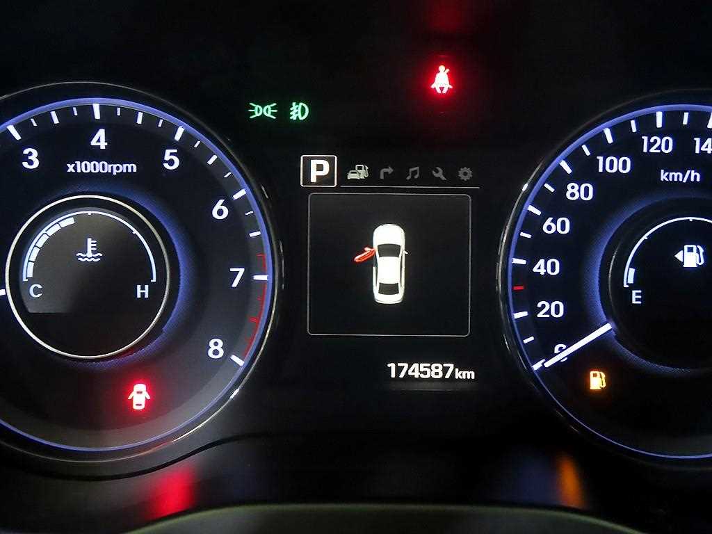 HYUNDAI Aslan - Vista 9
